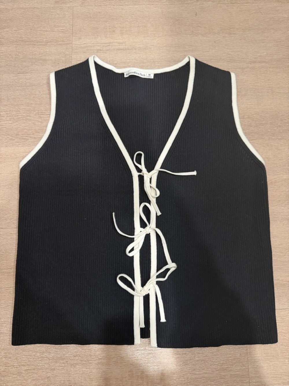 Abercrombie & Fitch Black Ribbed Tie-Front Tank & Cream Trim- Size Medium! NWOT